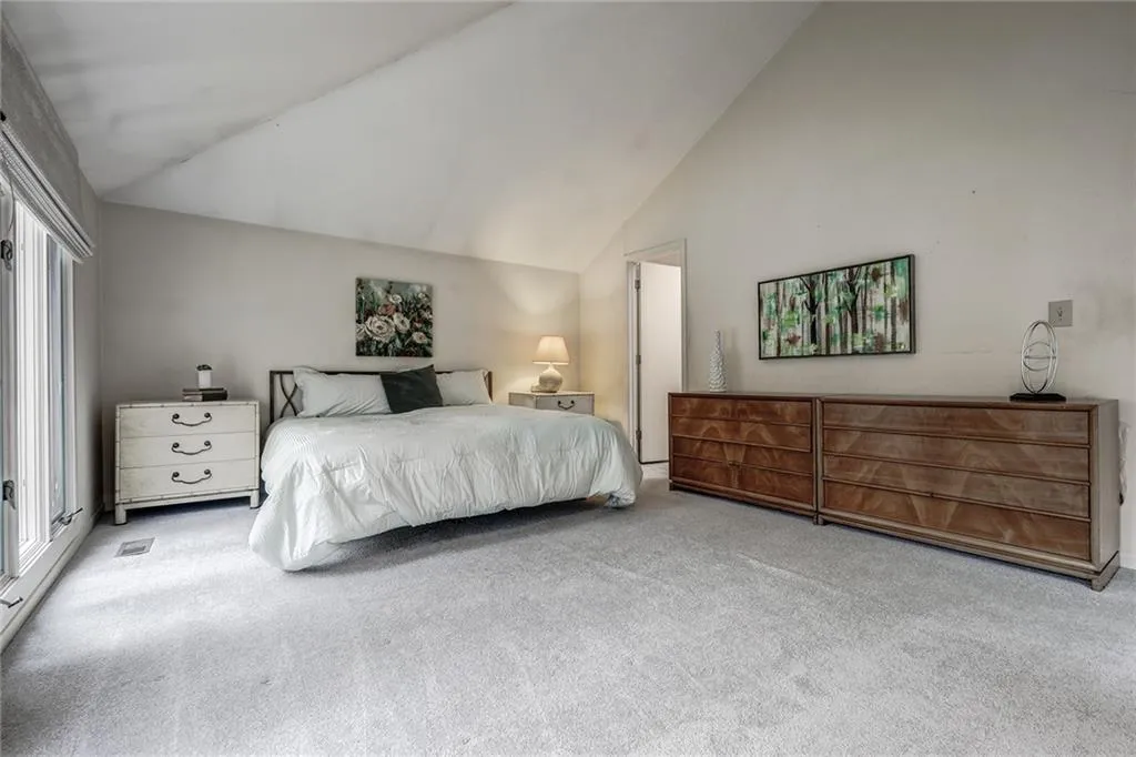 6405 Riverside Drive, Atlanta, Georgia 30328, 5 Bedrooms Bedrooms, ,4 BathroomsBathrooms,Residential,Sold,6405 Riverside Drive,6119191