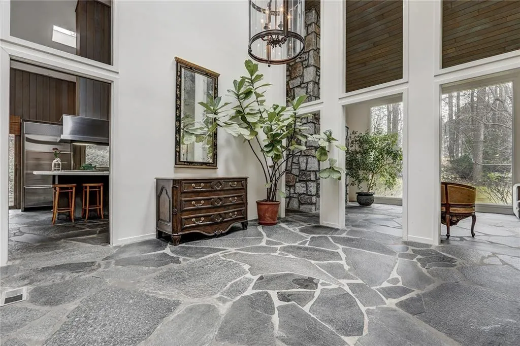 6405 Riverside Drive, Atlanta, Georgia 30328, 5 Bedrooms Bedrooms, ,4 BathroomsBathrooms,Residential,Sold,6405 Riverside Drive,6119191