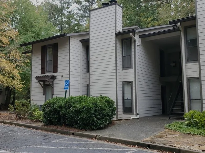 9400 Roberts Drive Unit 6-c, Sandy Springs, Georgia 30350, 1 Bedroom Bedrooms, ,1 BathroomBathrooms,Residential,Sold,9400 Roberts Drive Unit 6-c,6641688