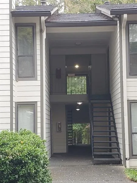 9400 Roberts Drive Unit 6-c, Sandy Springs, Georgia 30350, 1 Bedroom Bedrooms, ,1 BathroomBathrooms,Residential,Sold,9400 Roberts Drive Unit 6-c,6641688