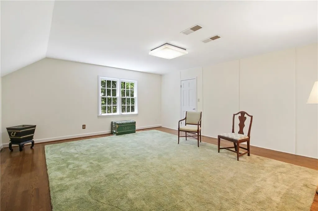 598 Chestnut Oak Court, Atlanta, Georgia 30327, 5 Bedrooms Bedrooms, ,3 BathroomsBathrooms,Residential,Sold,598 Chestnut Oak Court,6923801