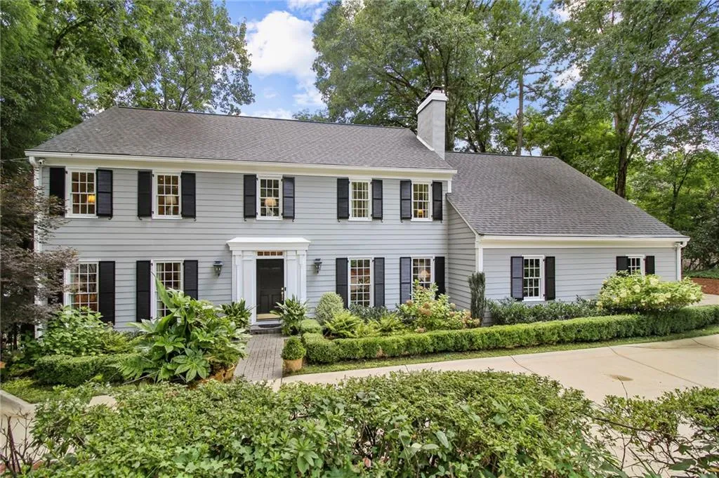 598 Chestnut Oak Court, Atlanta, Georgia 30327, 5 Bedrooms Bedrooms, ,3 BathroomsBathrooms,Residential,Sold,598 Chestnut Oak Court,6923801