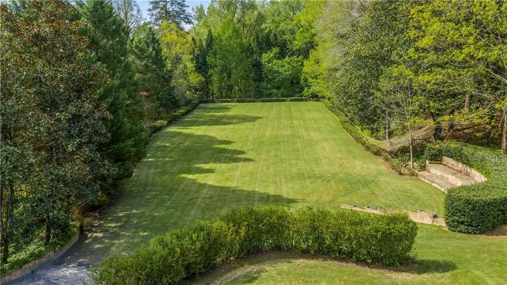 881 W Conway Drive Nw, Atlanta, Georgia 30327, 6 Bedrooms Bedrooms, 0 ,8 BathroomsBathrooms,Residential,For Sale,881 W Conway Drive Nw,7676978
