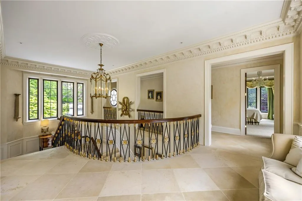 881 W Conway Drive Nw, Atlanta, Georgia 30327, 6 Bedrooms Bedrooms, 0 ,8 BathroomsBathrooms,Residential,For Sale,881 W Conway Drive Nw,7676978