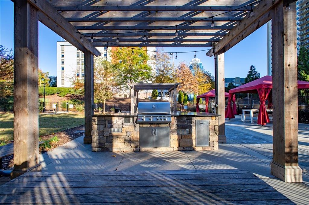 795 Hammond Drive Unit 713, Sandy Springs, Georgia 30328, 2 Bedrooms Bedrooms, ,2 BathroomsBathrooms,Residential,Sold,795 Hammond Drive Unit 713,7310050