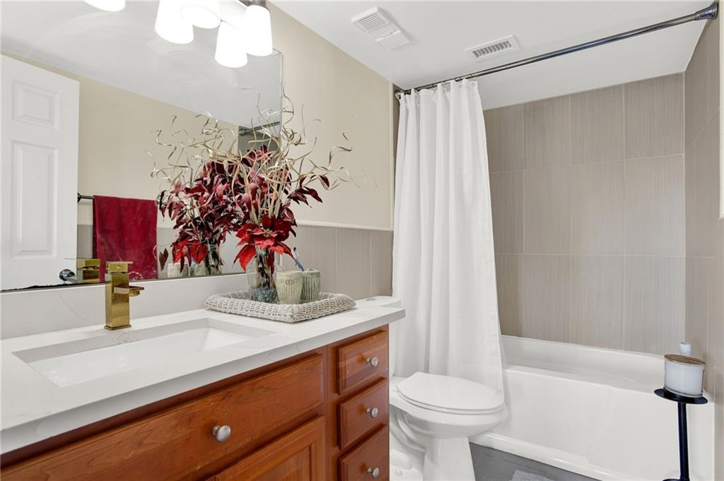 795 Hammond Drive Unit 713, Sandy Springs, Georgia 30328, 2 Bedrooms Bedrooms, ,2 BathroomsBathrooms,Residential,Sold,795 Hammond Drive Unit 713,7310050