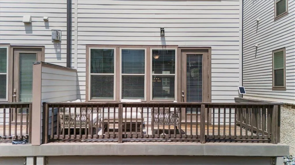Atlanta, Georgia 30339, 3 Bedrooms Bedrooms, ,3 BathroomsBathrooms,Residential,For Sale,7624857