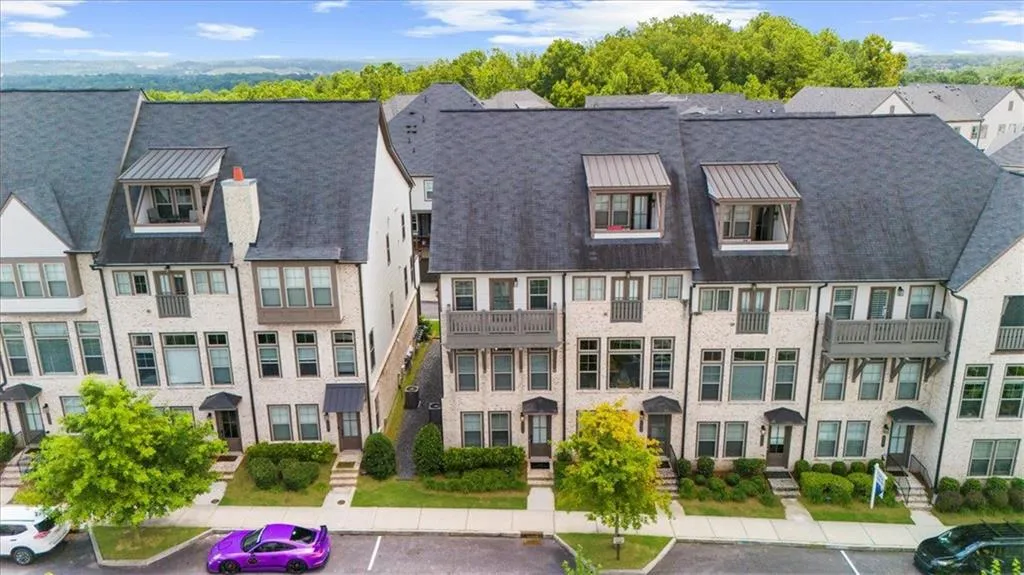 Atlanta, Georgia 30339, 3 Bedrooms Bedrooms, ,3 BathroomsBathrooms,Residential,For Sale,7624857