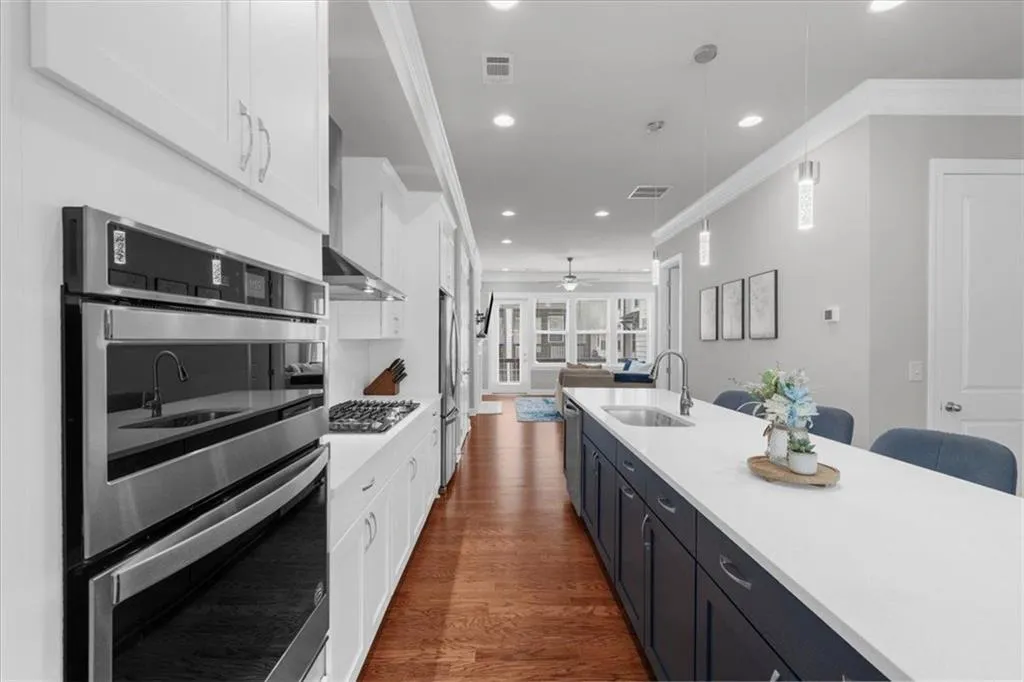 Atlanta, Georgia 30339, 3 Bedrooms Bedrooms, ,3 BathroomsBathrooms,Residential,For Sale,7624857
