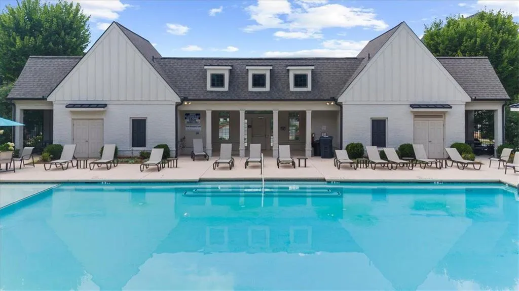 Atlanta, Georgia 30339, 3 Bedrooms Bedrooms, ,3 BathroomsBathrooms,Residential,For Sale,7624857