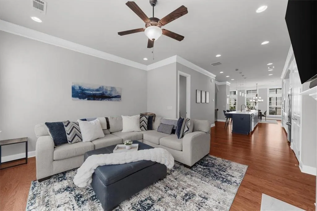 Atlanta, Georgia 30339, 3 Bedrooms Bedrooms, ,3 BathroomsBathrooms,Residential,For Sale,7624857