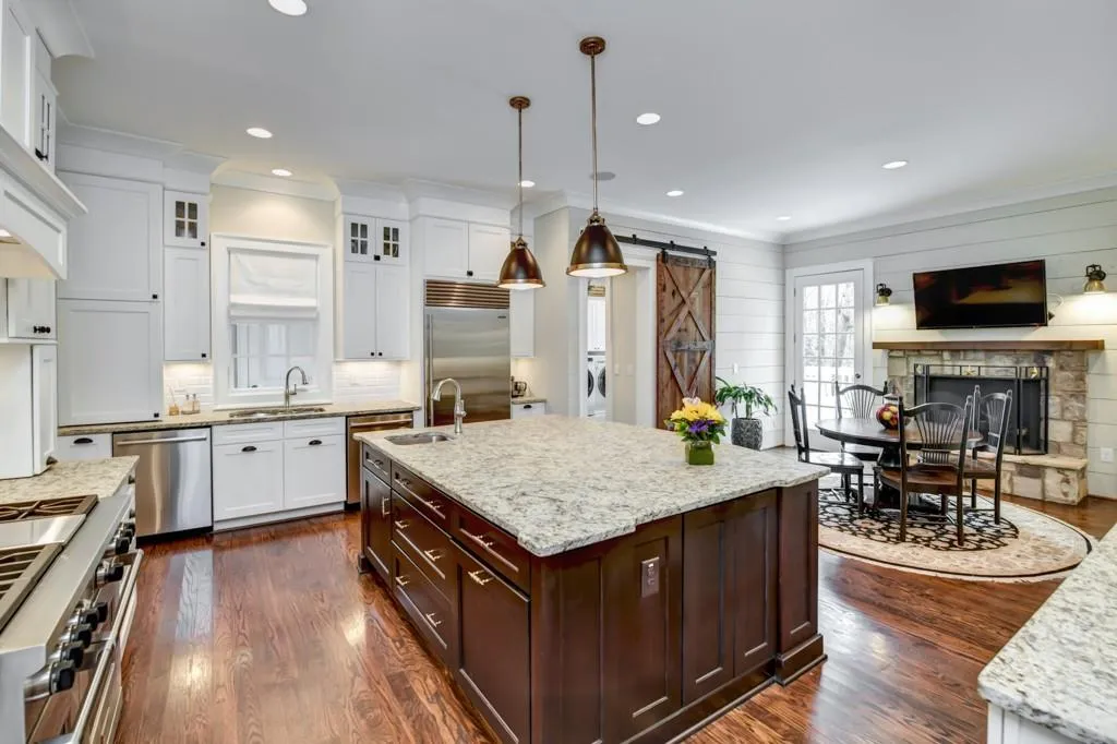 110 Forrest Lake Drive Nw, Atlanta, Georgia 30327, 6 Bedrooms Bedrooms, ,6 BathroomsBathrooms,Residential,Sold,110 Forrest Lake Drive Nw,6125536