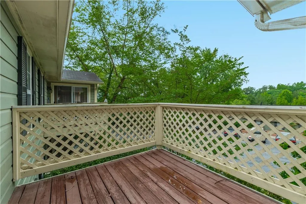 1504 Natchez Trace, Atlanta, Georgia 30350, 2 Bedrooms Bedrooms, ,2 BathroomsBathrooms,Residential,Sold,1504 Natchez Trace,5855021