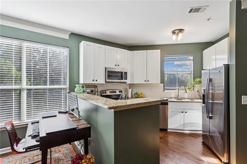 10 Perimeter Summit Boulevard Ne Unit 4337, Atlanta, Georgia 30319, 2 Bedrooms Bedrooms, ,2 BathroomsBathrooms,Residential,For Sale,10 Perimeter Summit Boulevard Ne Unit 4337,7676343