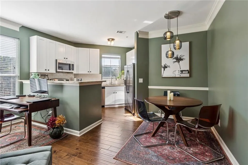 10 Perimeter Summit Boulevard Ne Unit 4337, Atlanta, Georgia 30319, 2 Bedrooms Bedrooms, ,2 BathroomsBathrooms,Residential,For Sale,10 Perimeter Summit Boulevard Ne Unit 4337,7676343