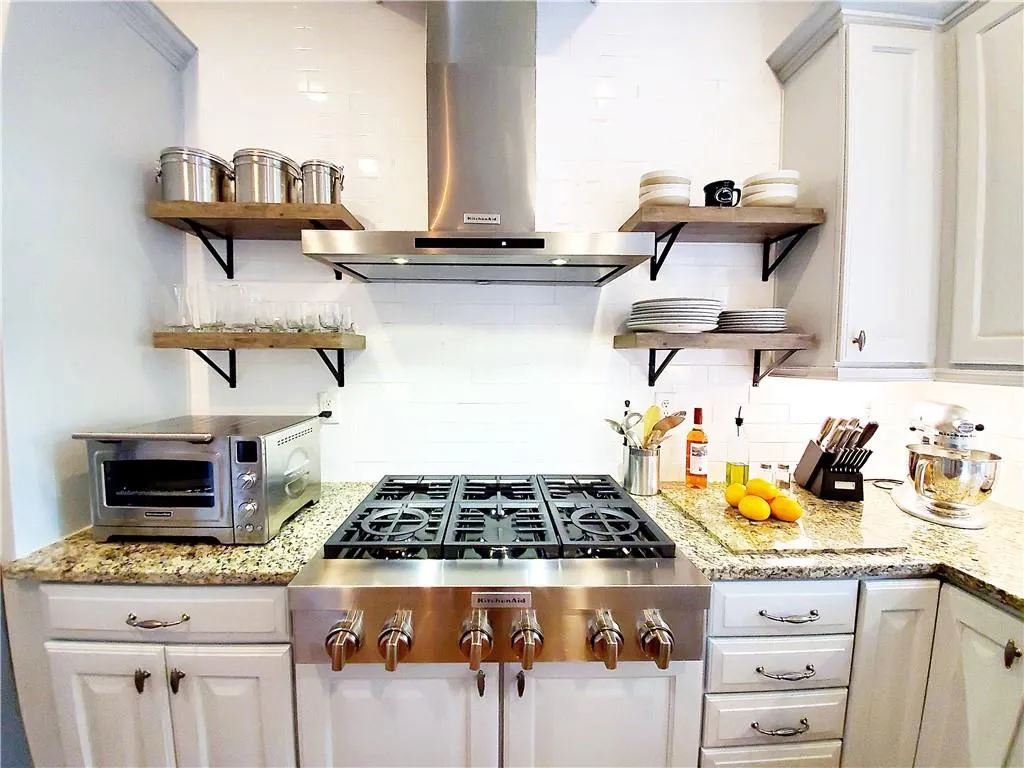 310 Mystic Ridge Lane, Sandy Springs, Georgia 30342, 4 Bedrooms Bedrooms, ,3 BathroomsBathrooms,Residential,Sold,310 Mystic Ridge Lane,6823979