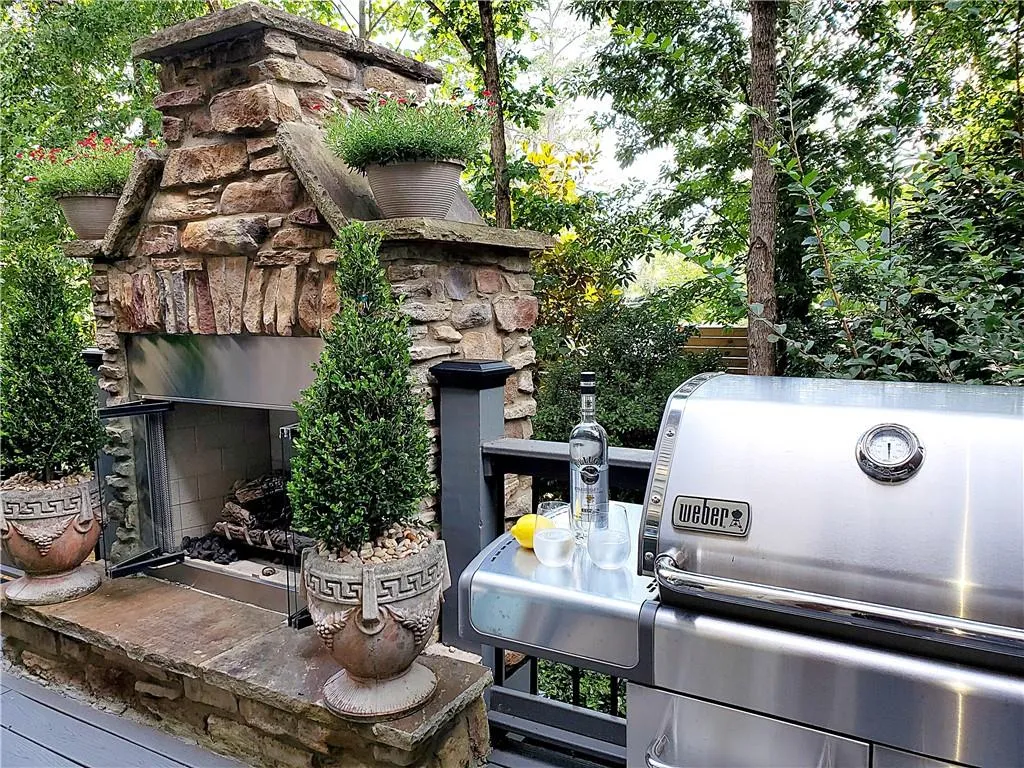 310 Mystic Ridge Lane, Sandy Springs, Georgia 30342, 4 Bedrooms Bedrooms, ,3 BathroomsBathrooms,Residential,Sold,310 Mystic Ridge Lane,6823979