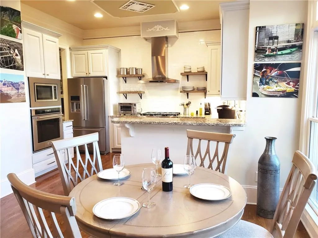 310 Mystic Ridge Lane, Sandy Springs, Georgia 30342, 4 Bedrooms Bedrooms, ,3 BathroomsBathrooms,Residential,Sold,310 Mystic Ridge Lane,6823979