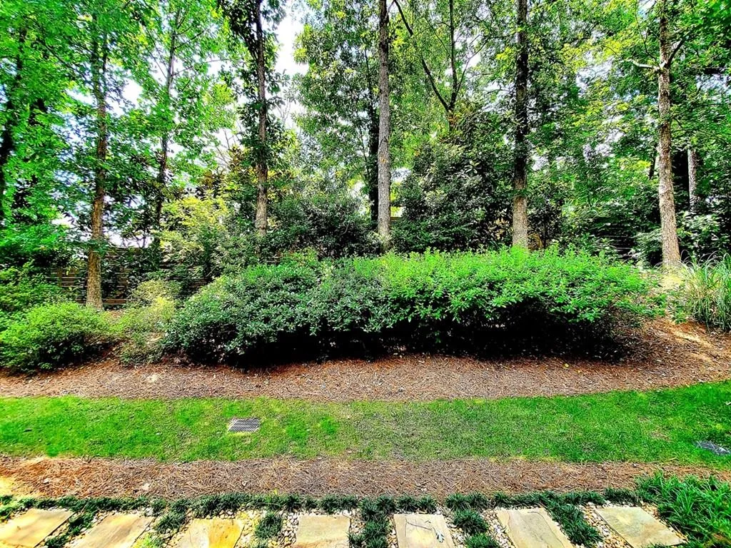 310 Mystic Ridge Lane, Sandy Springs, Georgia 30342, 4 Bedrooms Bedrooms, ,3 BathroomsBathrooms,Residential,Sold,310 Mystic Ridge Lane,6823979