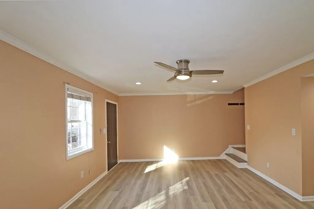 6900 Roswell Road Unit G6, Sandy Springs, Georgia 30328, 3 Bedrooms Bedrooms, ,2 BathroomsBathrooms,Residential,Sold,6900 Roswell Road Unit G6,6975506