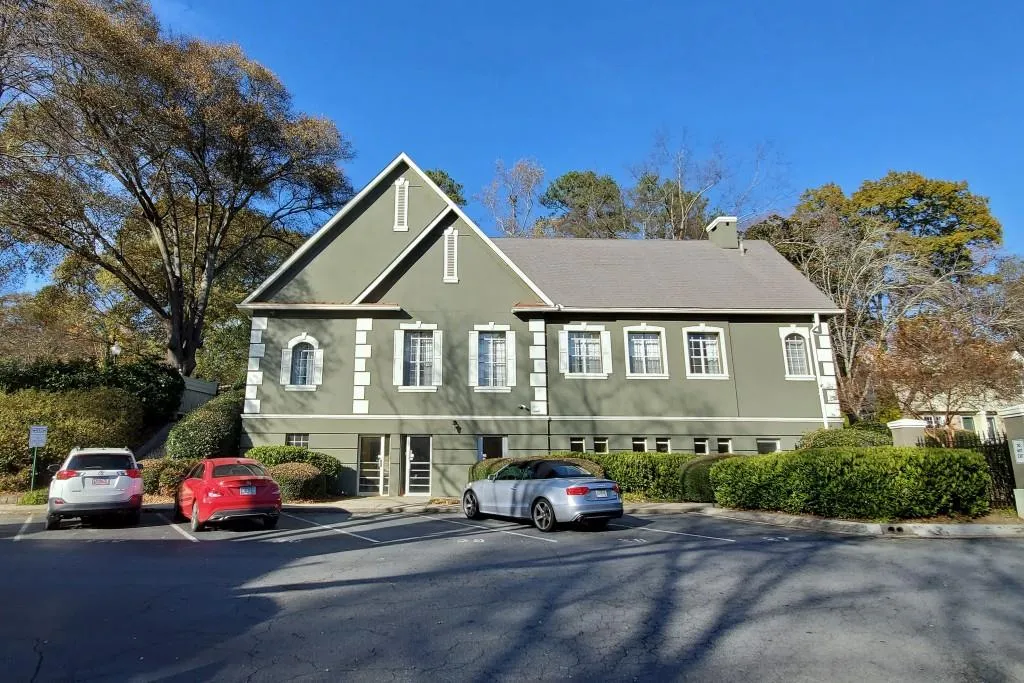 6900 Roswell Road Unit G6, Sandy Springs, Georgia 30328, 3 Bedrooms Bedrooms, ,2 BathroomsBathrooms,Residential,Sold,6900 Roswell Road Unit G6,6975506