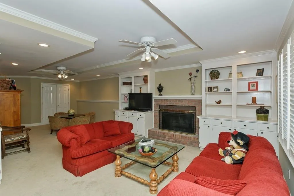 7575 Wolf Brook Drive, Sandy Springs, Georgia 30350, 4 Bedrooms Bedrooms, ,4 BathroomsBathrooms,Residential,Sold,7575 Wolf Brook Drive,6711069