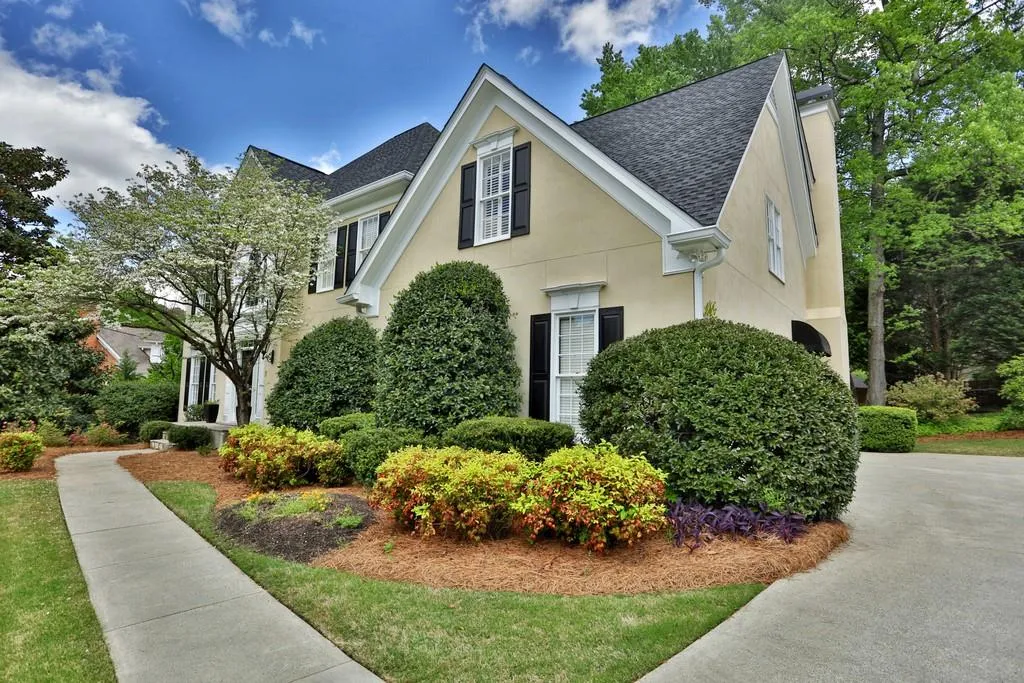 7575 Wolf Brook Drive, Sandy Springs, Georgia 30350, 4 Bedrooms Bedrooms, ,4 BathroomsBathrooms,Residential,Sold,7575 Wolf Brook Drive,6711069