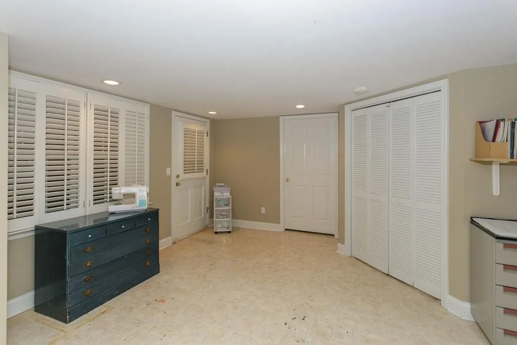 7575 Wolf Brook Drive, Sandy Springs, Georgia 30350, 4 Bedrooms Bedrooms, ,4 BathroomsBathrooms,Residential,Sold,7575 Wolf Brook Drive,6711069