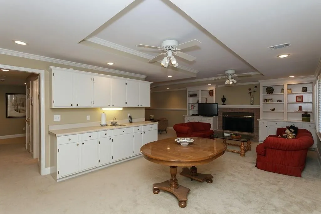 7575 Wolf Brook Drive, Sandy Springs, Georgia 30350, 4 Bedrooms Bedrooms, ,4 BathroomsBathrooms,Residential,Sold,7575 Wolf Brook Drive,6711069