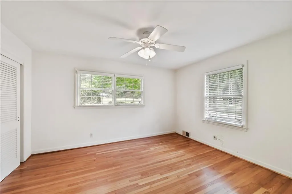 910 Starlight Drive, Atlanta, Georgia 30342, 4 Bedrooms Bedrooms, ,2 BathroomsBathrooms,Residential,Sold,910 Starlight Drive,6918874