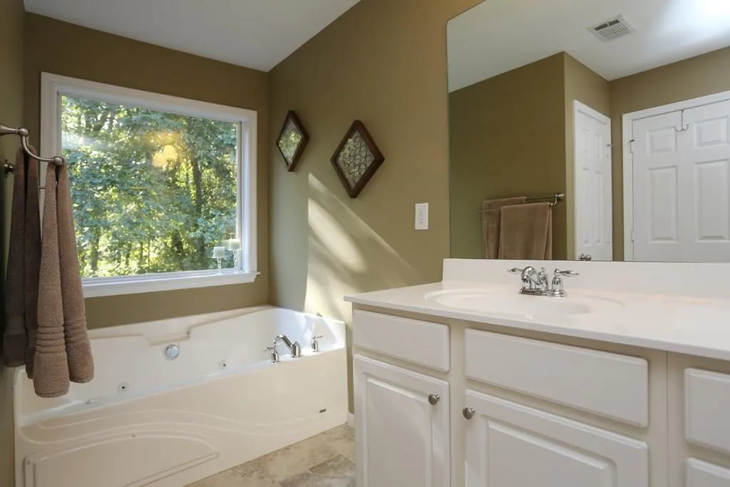 7927 Kiverton Place, Sandy Springs, Georgia 30350, 3 Bedrooms Bedrooms, ,3 BathroomsBathrooms,Residential,Sold,7927 Kiverton Place,5760082