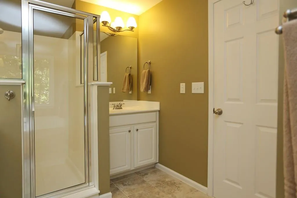 7927 Kiverton Place, Sandy Springs, Georgia 30350, 3 Bedrooms Bedrooms, ,3 BathroomsBathrooms,Residential,Sold,7927 Kiverton Place,5760082