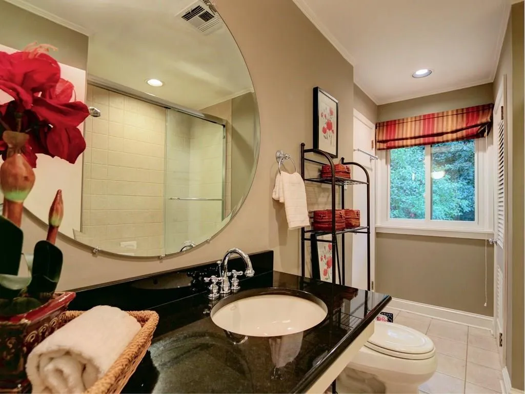 6379 Vernon Woods Drive, Sandy Springs, Georgia 30328, 3 Bedrooms Bedrooms, ,3 BathroomsBathrooms,Residential,Sold,6379 Vernon Woods Drive,5598307