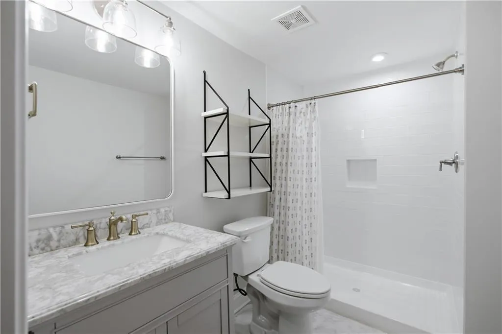 115 Blenheim Place, Atlanta, Georgia 30350, 5 Bedrooms Bedrooms, ,4 BathroomsBathrooms,Residential,Sold,115 Blenheim Place,7745879
