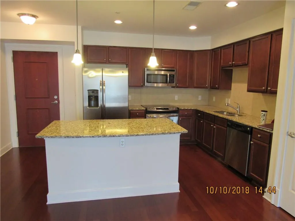 200 River Vista Drive Unit 628, Atlanta, Georgia 30339, 2 Bedrooms Bedrooms, ,2 BathroomsBathrooms,Residential,Sold,200 River Vista Drive Unit 628,6085055