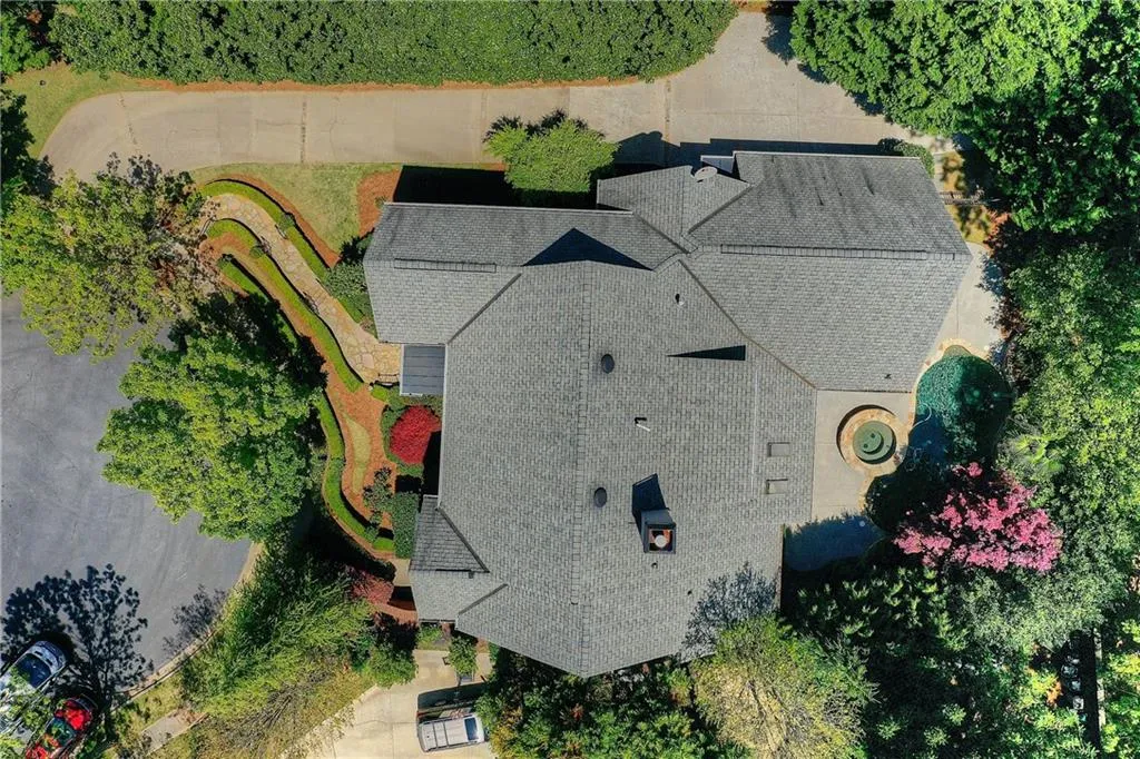 165 Trimble Crest Drive, Atlanta, Georgia 30342, 4 Bedrooms Bedrooms, ,4 BathroomsBathrooms,Residential,Sold,165 Trimble Crest Drive,6713523