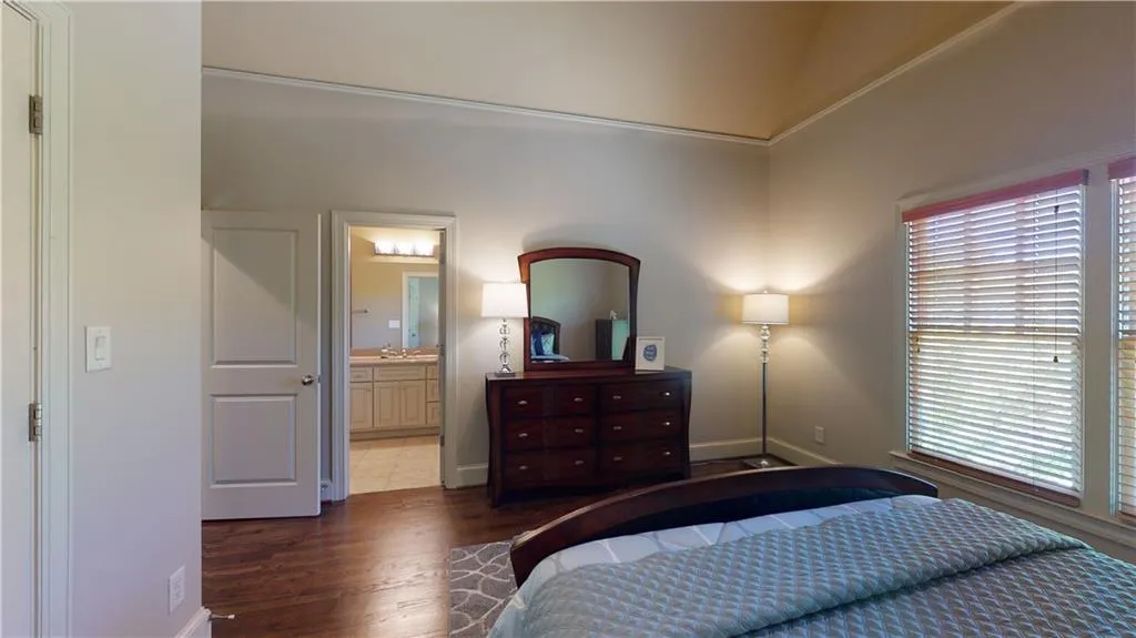 165 Trimble Crest Drive, Atlanta, Georgia 30342, 4 Bedrooms Bedrooms, ,4 BathroomsBathrooms,Residential,Sold,165 Trimble Crest Drive,6713523
