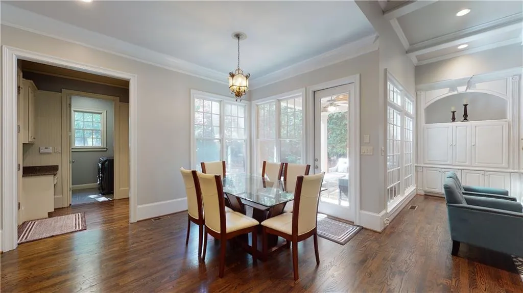 165 Trimble Crest Drive, Atlanta, Georgia 30342, 4 Bedrooms Bedrooms, ,4 BathroomsBathrooms,Residential,Sold,165 Trimble Crest Drive,6713523