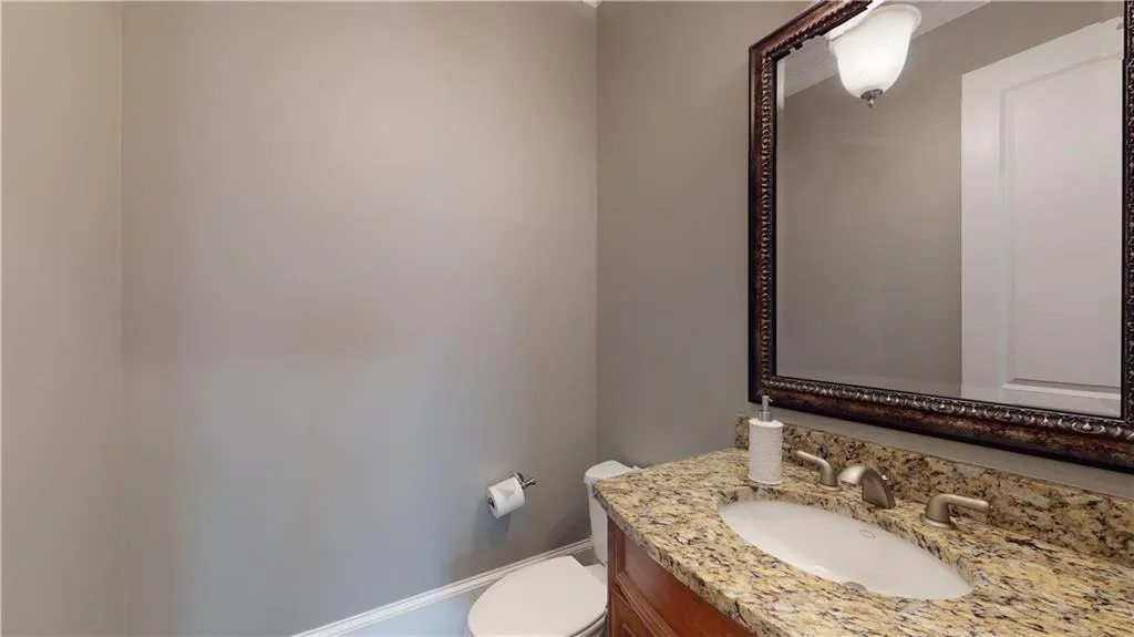 165 Trimble Crest Drive, Atlanta, Georgia 30342, 4 Bedrooms Bedrooms, ,4 BathroomsBathrooms,Residential,Sold,165 Trimble Crest Drive,6713523