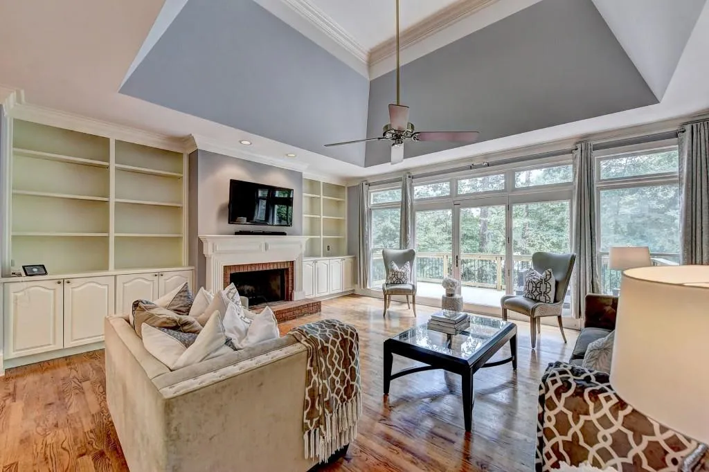 100 Spalding Creek Court, Sandy Springs, Georgia 30350, 4 Bedrooms Bedrooms, ,3 BathroomsBathrooms,Residential,Sold,100 Spalding Creek Court,6605170