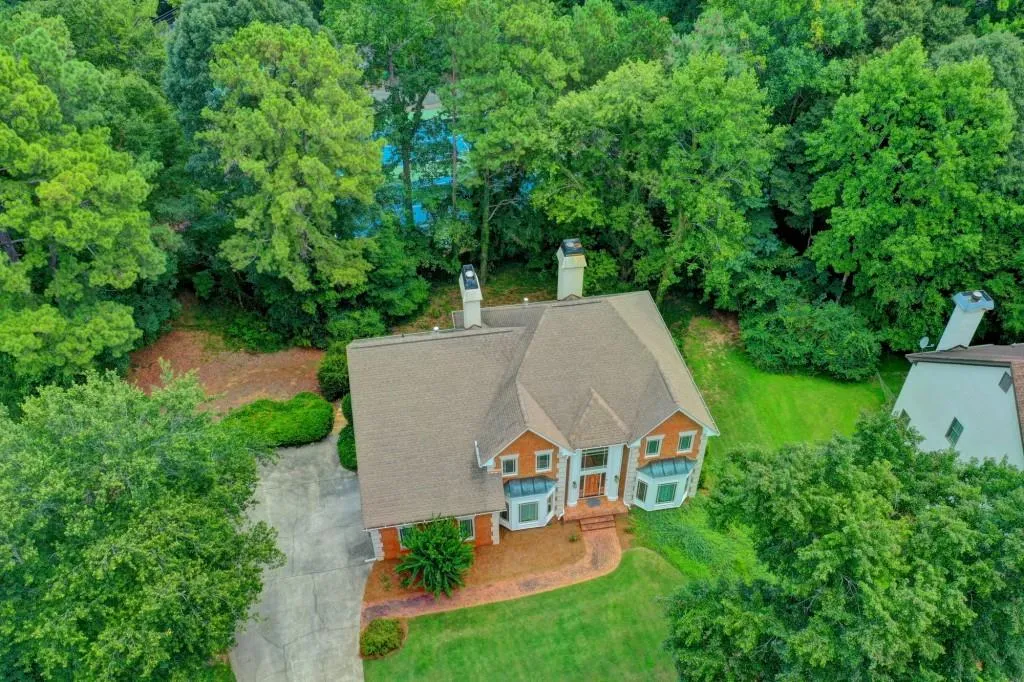 100 Spalding Creek Court, Sandy Springs, Georgia 30350, 4 Bedrooms Bedrooms, ,3 BathroomsBathrooms,Residential,Sold,100 Spalding Creek Court,6605170