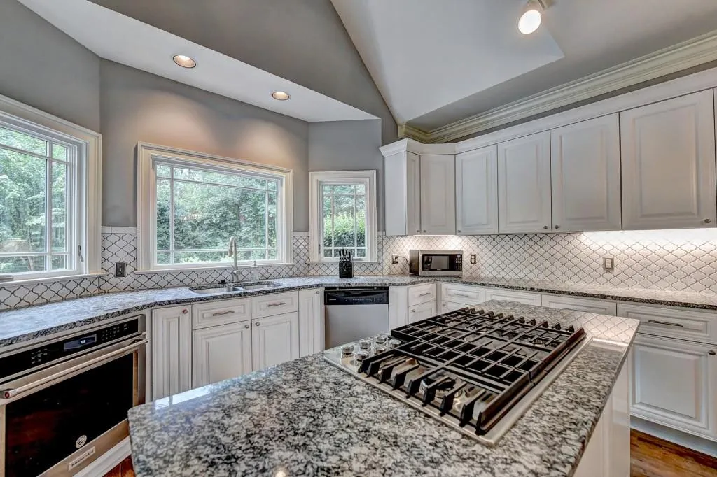 100 Spalding Creek Court, Sandy Springs, Georgia 30350, 4 Bedrooms Bedrooms, ,3 BathroomsBathrooms,Residential,Sold,100 Spalding Creek Court,6605170