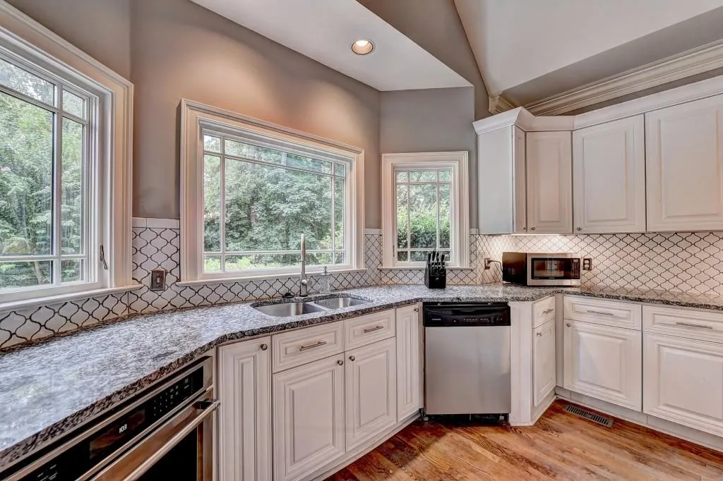 100 Spalding Creek Court, Sandy Springs, Georgia 30350, 4 Bedrooms Bedrooms, ,3 BathroomsBathrooms,Residential,Sold,100 Spalding Creek Court,6605170