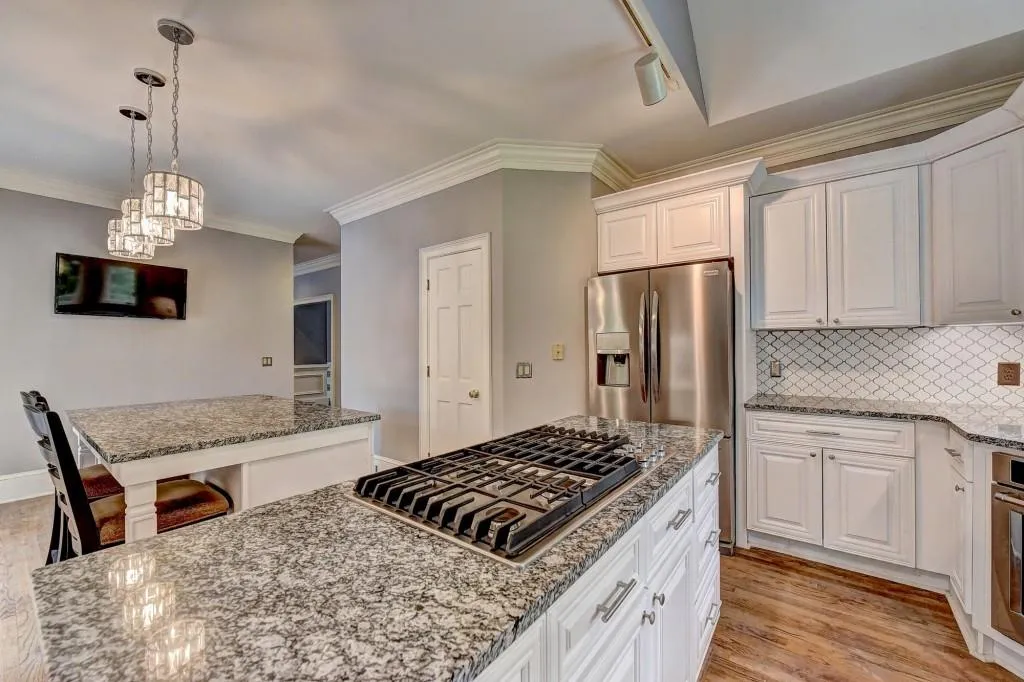 100 Spalding Creek Court, Sandy Springs, Georgia 30350, 4 Bedrooms Bedrooms, ,3 BathroomsBathrooms,Residential,Sold,100 Spalding Creek Court,6605170