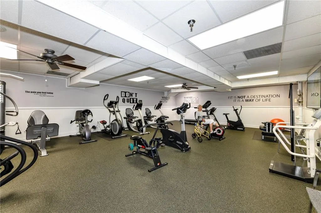 300 Johnson Ferry Road Ne Unit A309, Sandy Springs, Georgia 30328, 1 Bedroom Bedrooms, ,1 BathroomBathrooms,Residential,Sold,300 Johnson Ferry Road Ne Unit A309,7173406