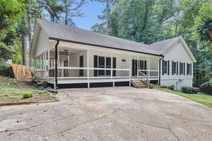 424 Sherwood Drive, Woodstock, Georgia 30188