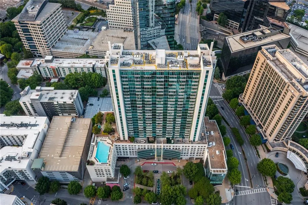 3324 Peachtree Road Ne Unit 1304, Atlanta, Georgia 30326, 1 Bedroom Bedrooms, ,1 BathroomBathrooms,Residential,For Sale,3324 Peachtree Road Ne Unit 1304,7574693
