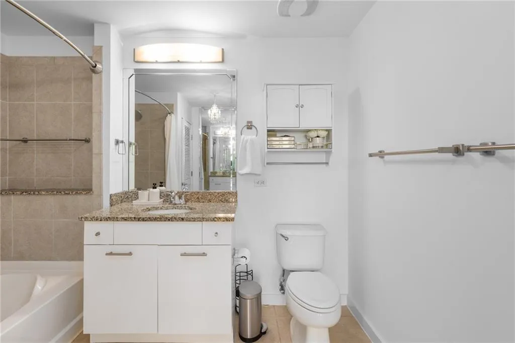 3324 Peachtree Road Ne Unit 1304, Atlanta, Georgia 30326, 1 Bedroom Bedrooms, ,1 BathroomBathrooms,Residential,For Sale,3324 Peachtree Road Ne Unit 1304,7574693