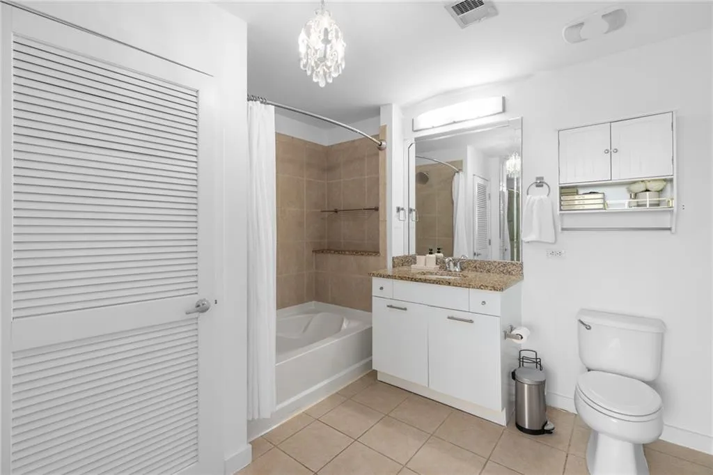 3324 Peachtree Road Ne Unit 1304, Atlanta, Georgia 30326, 1 Bedroom Bedrooms, ,1 BathroomBathrooms,Residential,For Sale,3324 Peachtree Road Ne Unit 1304,7574693