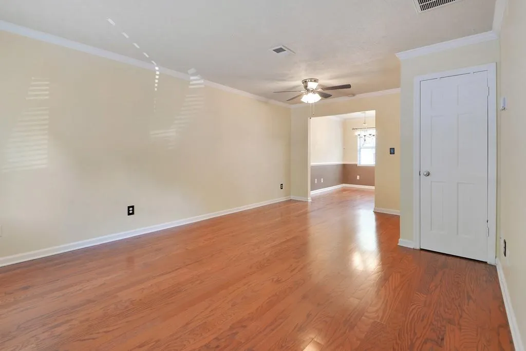 245 Winding River Drive Unit E, Sandy Springs, Georgia 30350, 2 Bedrooms Bedrooms, ,1 BathroomBathrooms,Residential,Sold,245 Winding River Drive Unit E,6623239